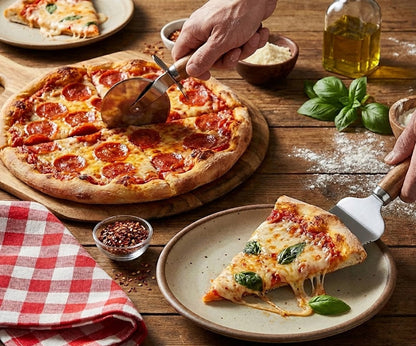 Lopatka do pizzy stalowa serwowanie