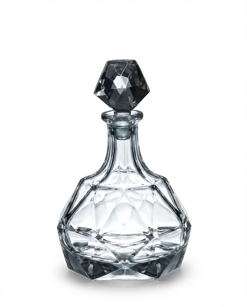 Karafka kryształowa do whisky Bohemia Havana 500ml o geometrycznym kształcie.