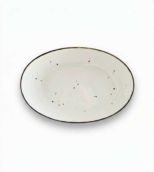 Biały owalny półmisek porcelanowy Bogucice Cottage White 31 na 20 centymetrów