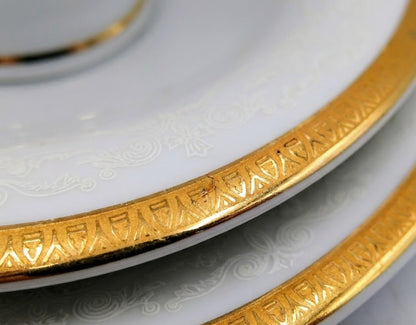 Filizanka-ze-zlotym-paskiem-i-spodek-Antonio-Gold